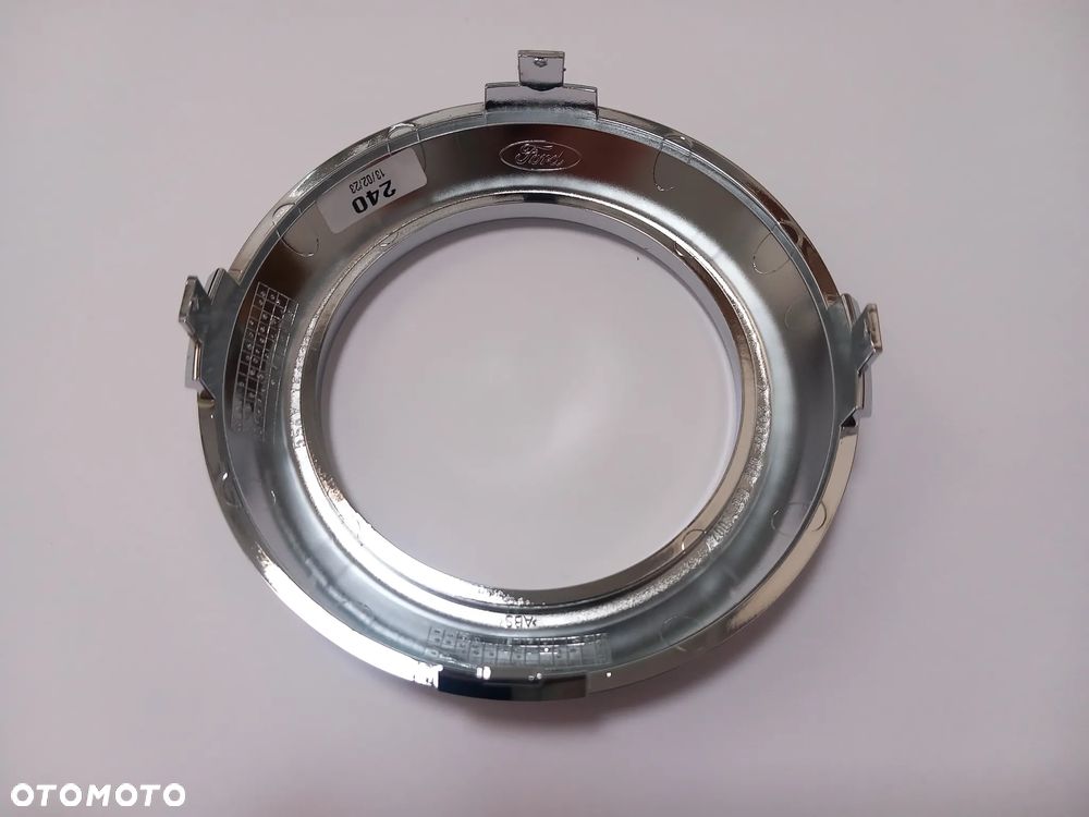 Ramka halogenu - pierścień ozdobny chrom Ford Kuga MK1 2008-2012 1494290 - 3