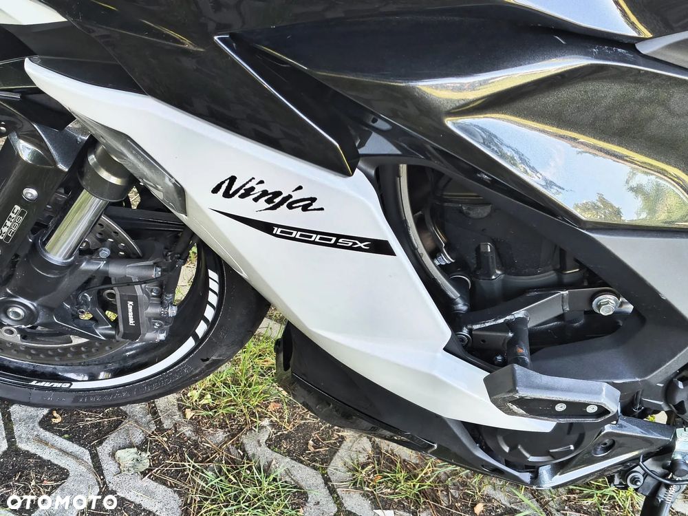 Kawasaki Ninja 1000 SX - 4