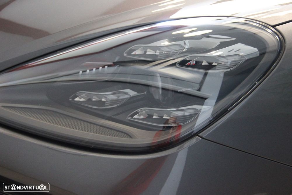 Porsche Cayenne Coupé E-Hybrid Platinum Edition - 6