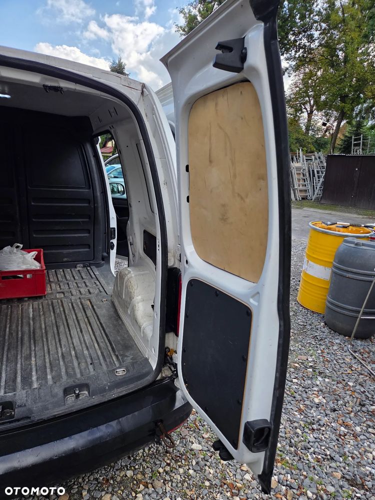 Volkswagen Caddy 2.0 TDI - 9