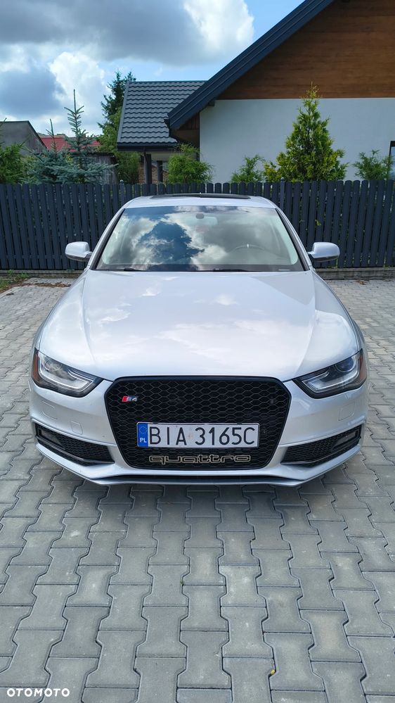 Audi A4 Limousine - 2