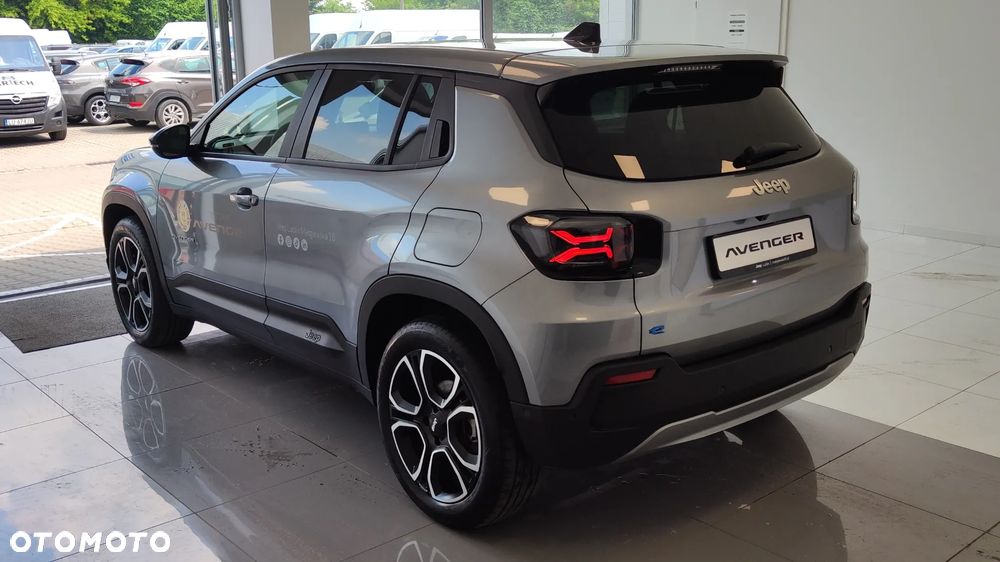 Jeep Avenger 54kWh Altitude - 6