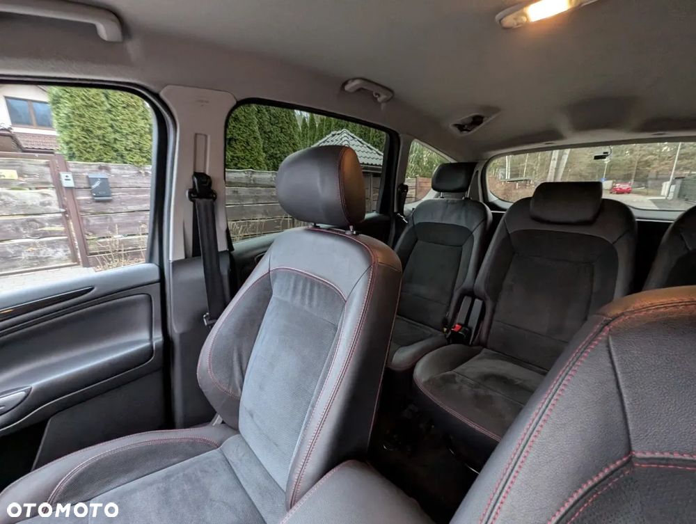 Ford S-Max 2.2 TDCi Titanium - 8