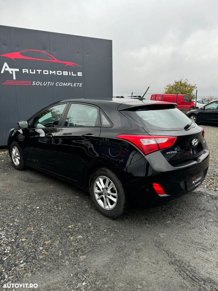 Hyundai i30 1.6 CRDI Exclusive - 6