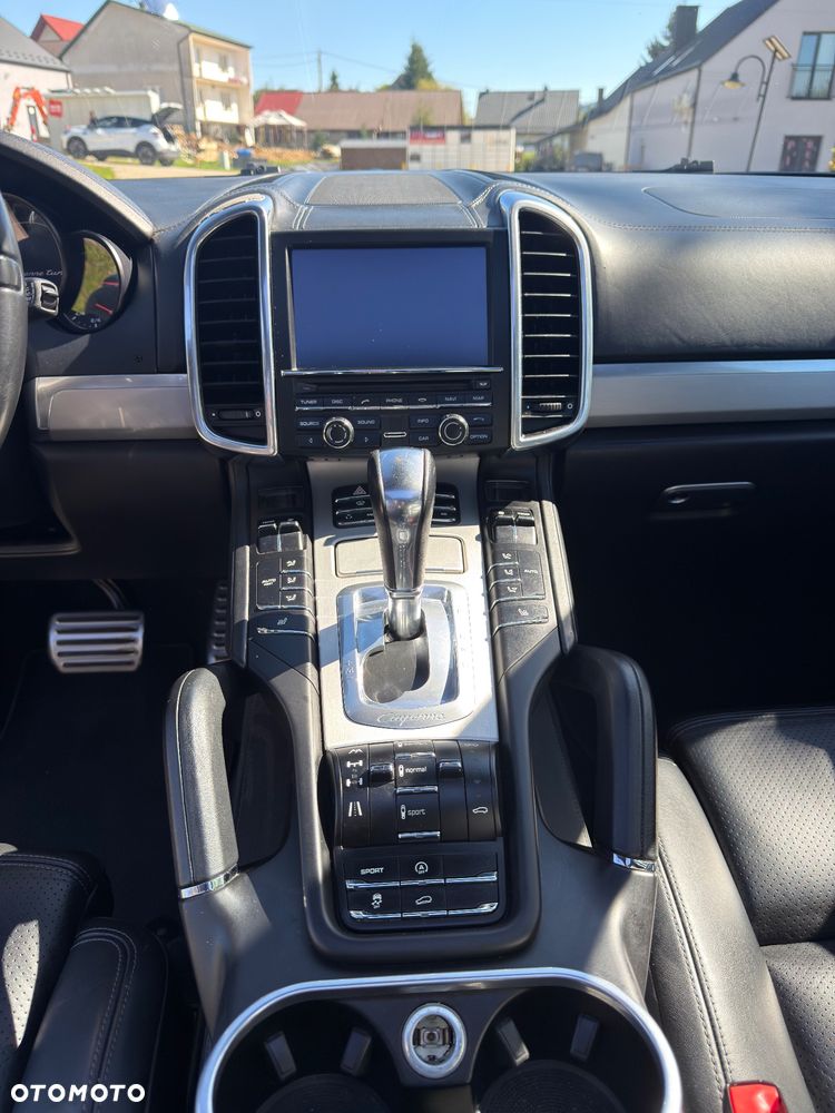 Porsche Cayenne - 24