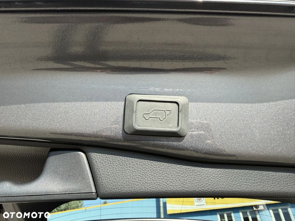Toyota RAV4 2.5 Hybrid Executive 4x4 - 13
