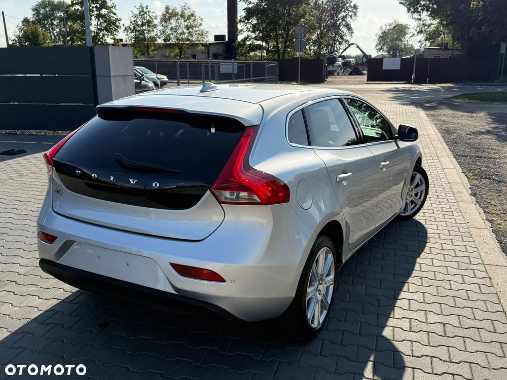 Volvo V40 D2 Geartronic Inscription - 4