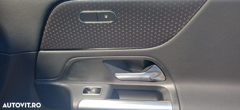 Mercedes-Benz GLA 180 MHEV - 19