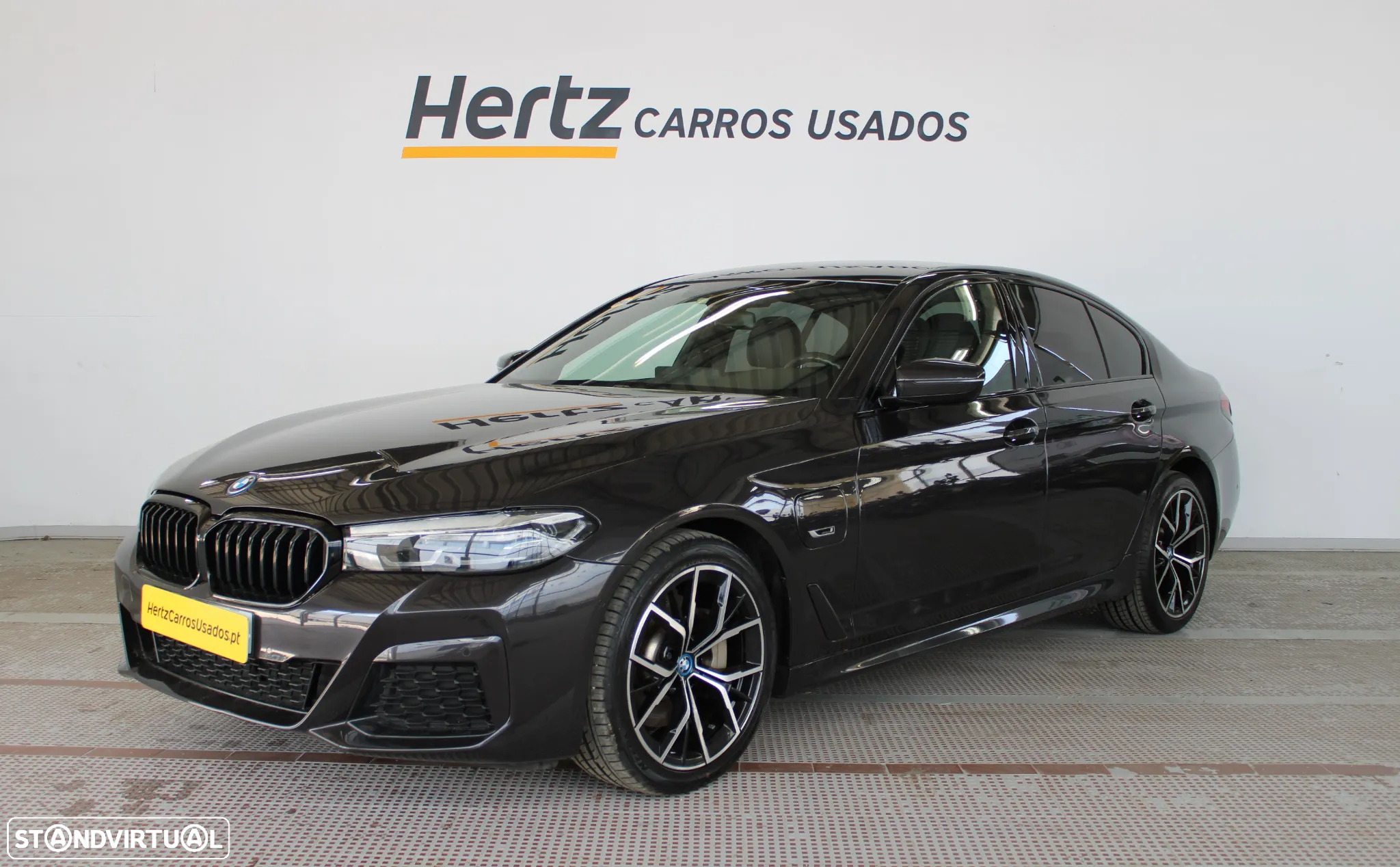 BMW 530 e Pack Desportivo M - 2