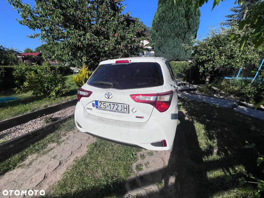 Toyota Yaris 1.5 Premium - 6