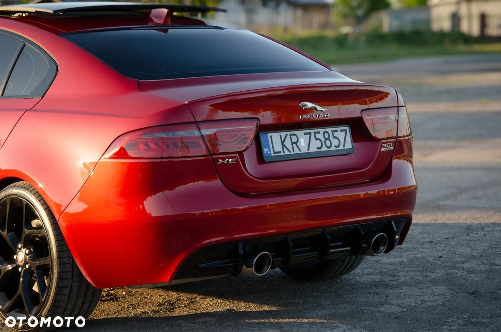 Jaguar XE - 7