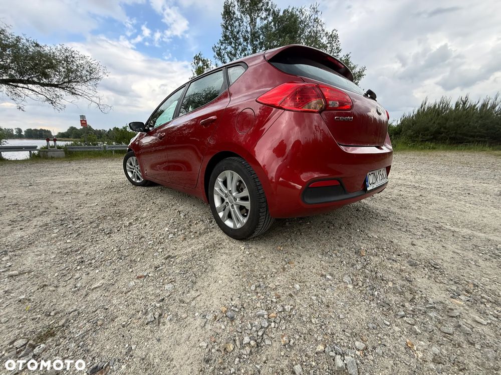 Kia Ceed 1.6 GDI L - 11