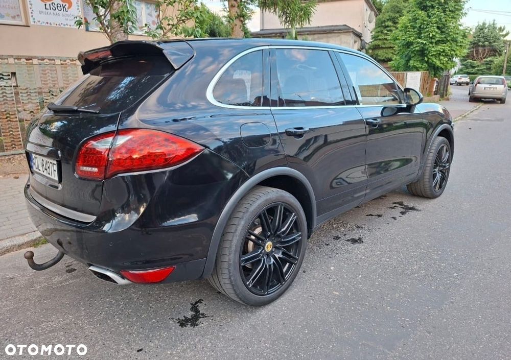 Porsche Cayenne - 8
