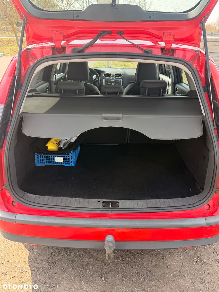 Ford Focus 1.6 Ambiente - 6