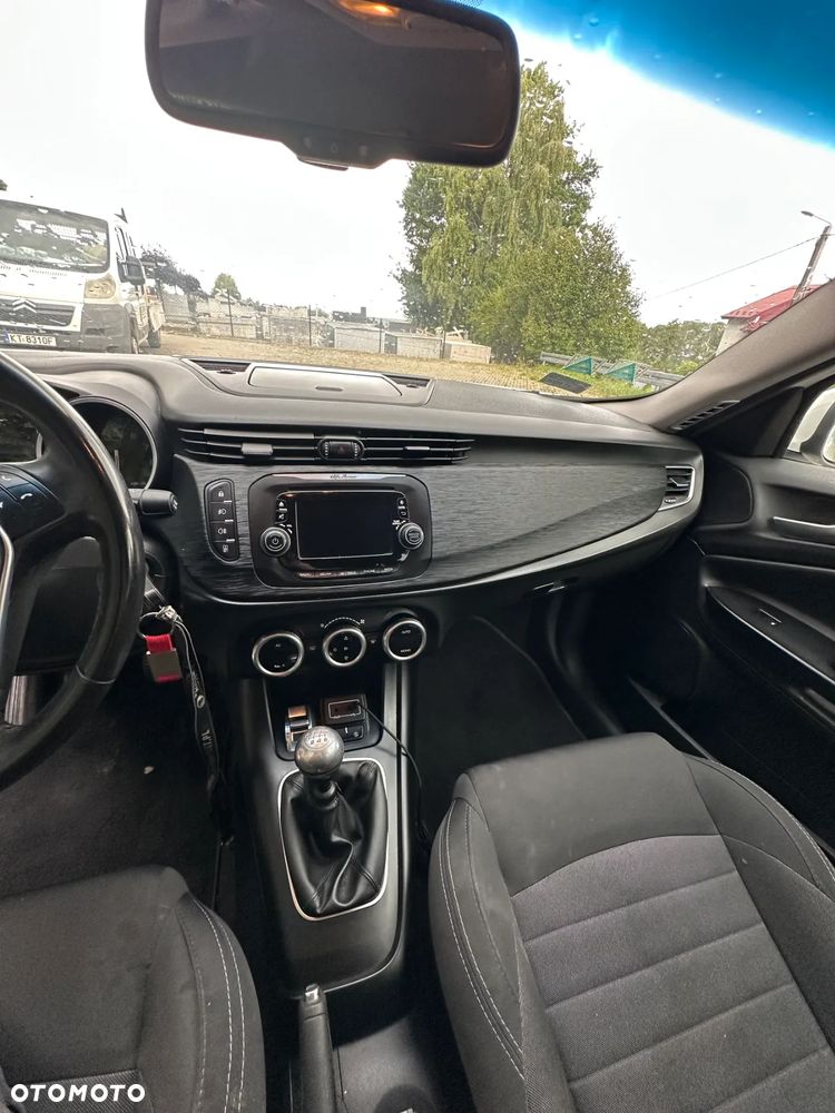 Alfa Romeo Giulietta 1.4 TB MultiAir - 11