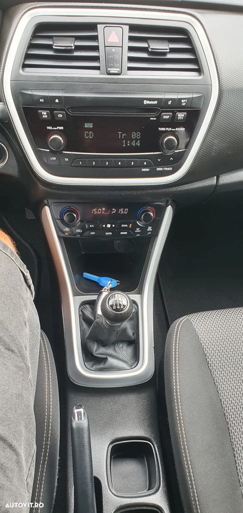 Suzuki SX4 S-Cross - 10