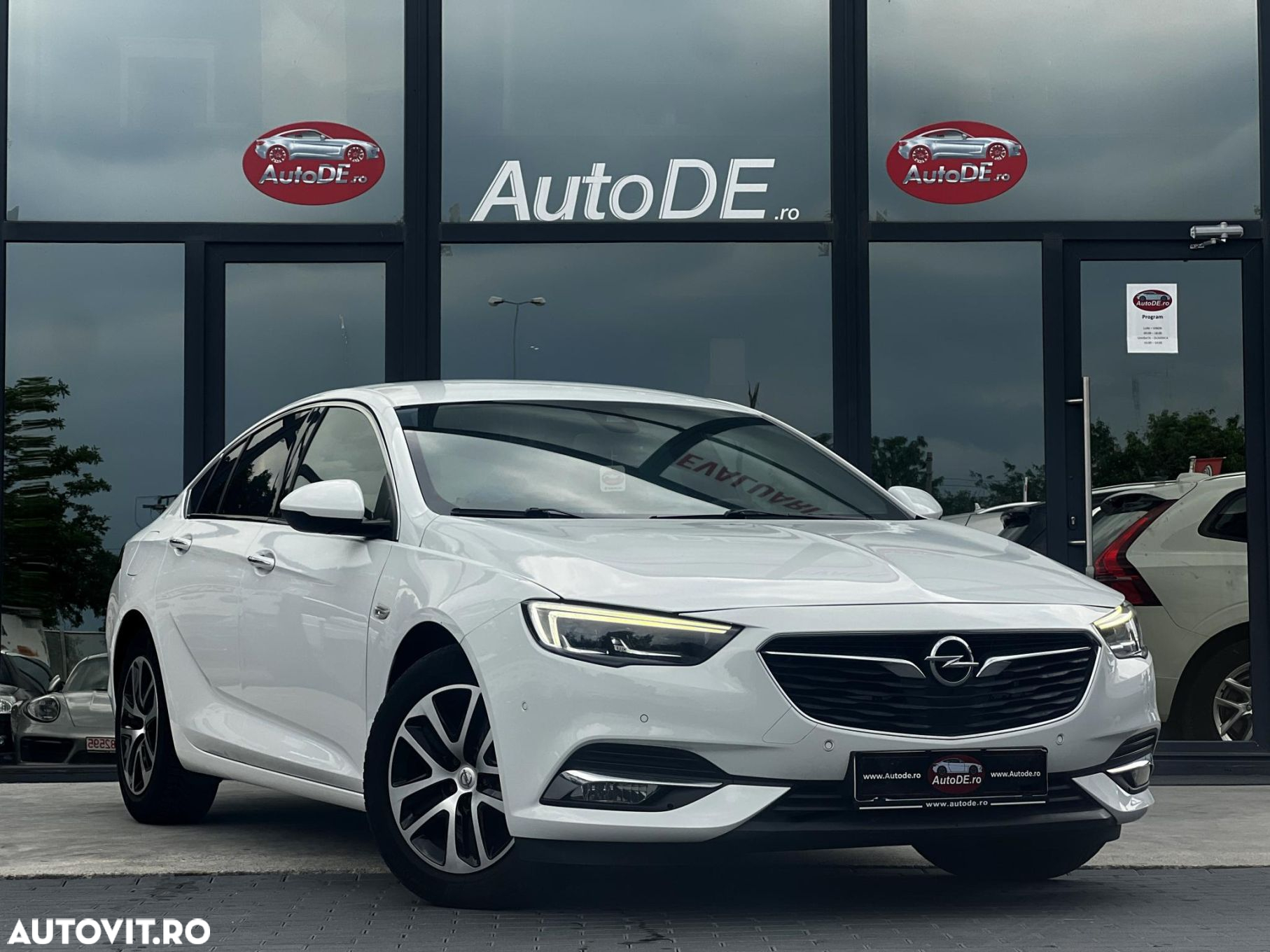 Opel Insignia - 2