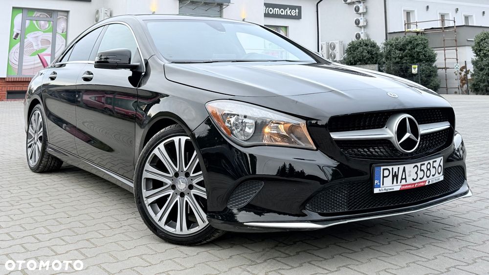 Mercedes-Benz CLA - 12