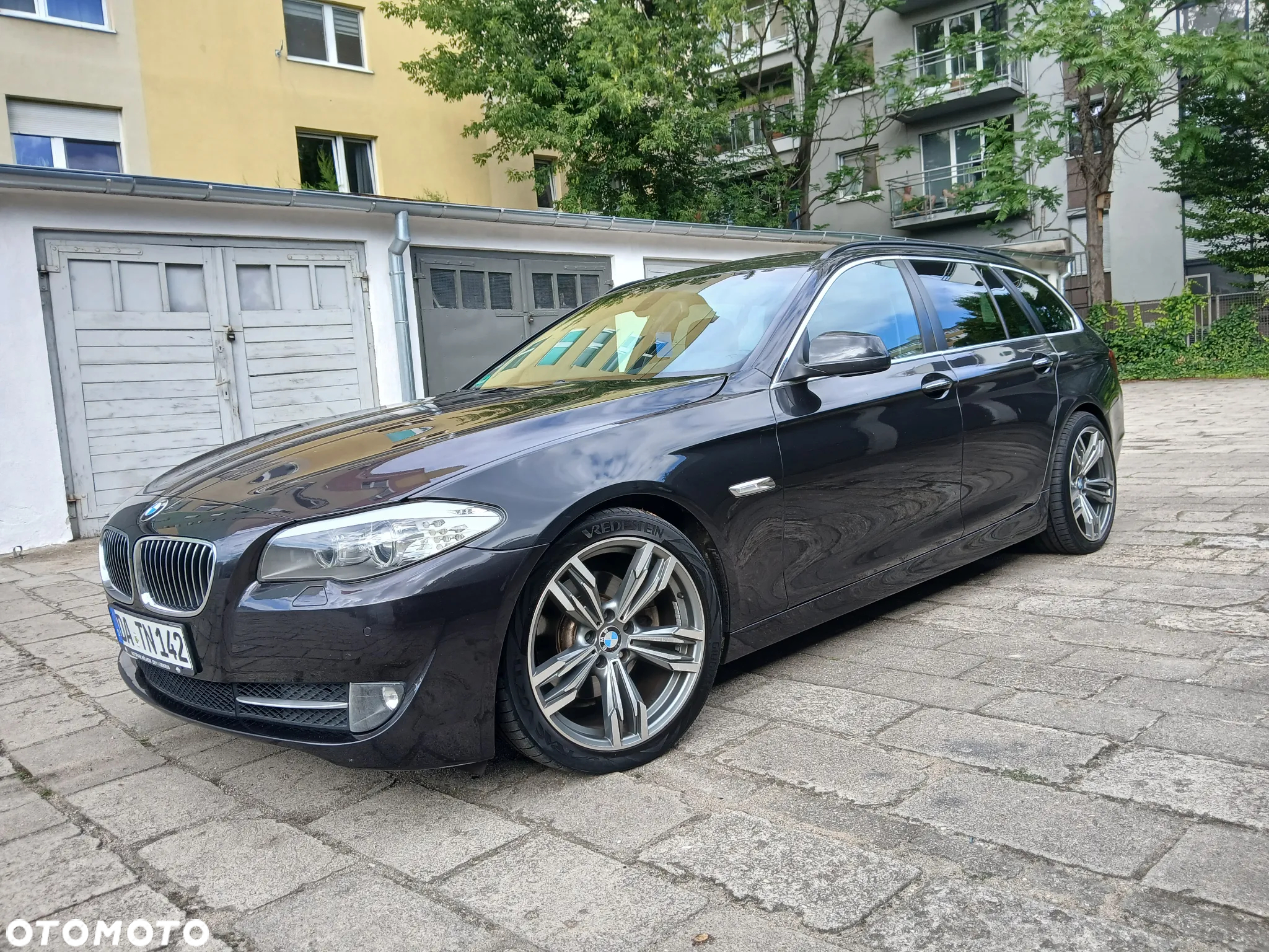 BMW Seria 5 520d Touring - 2