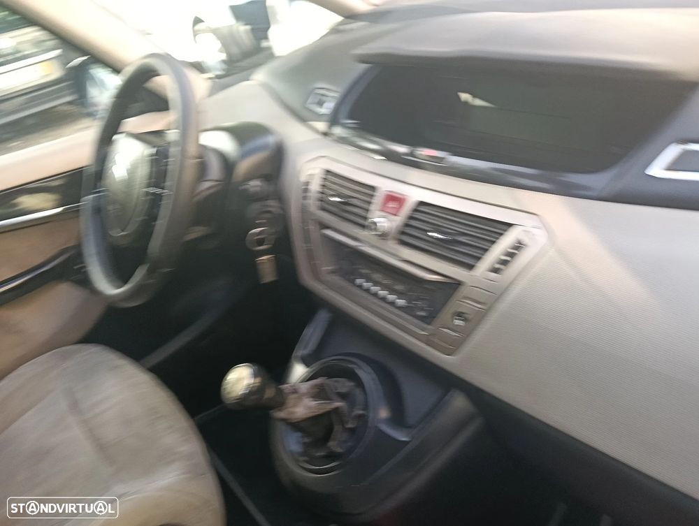 Citroën C4 Grand Picasso 1.6 HDi Exclusive - 15