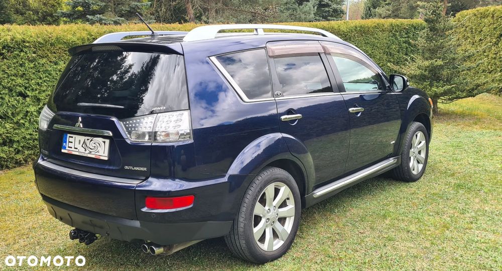 Mitsubishi Outlander 2.0 DID Intense + - 17