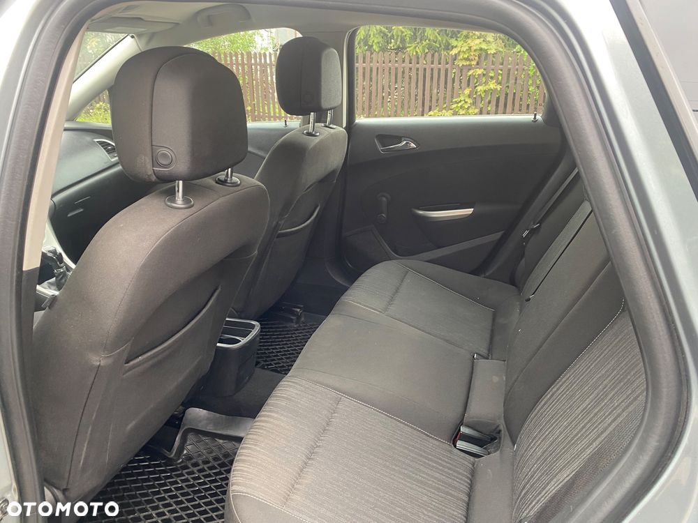 Opel Astra 1.4 Cosmo - 10