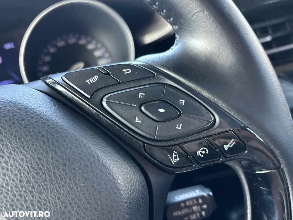 Toyota C-HR 1.8 HSD 4x2 CVT C-enter - 27