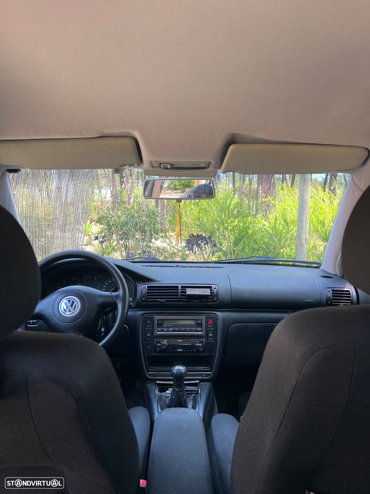 VW Passat Variant 1.9 TDi Trendline EC - 9