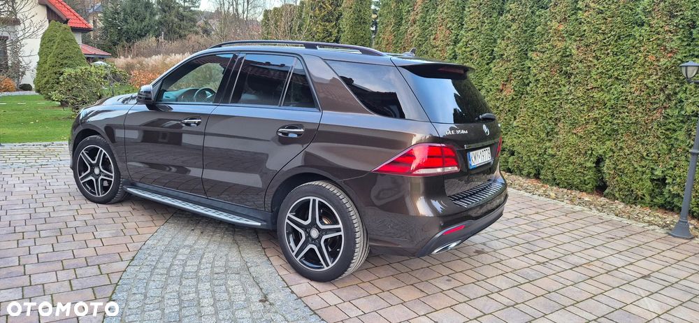 Mercedes-Benz GLE - 10
