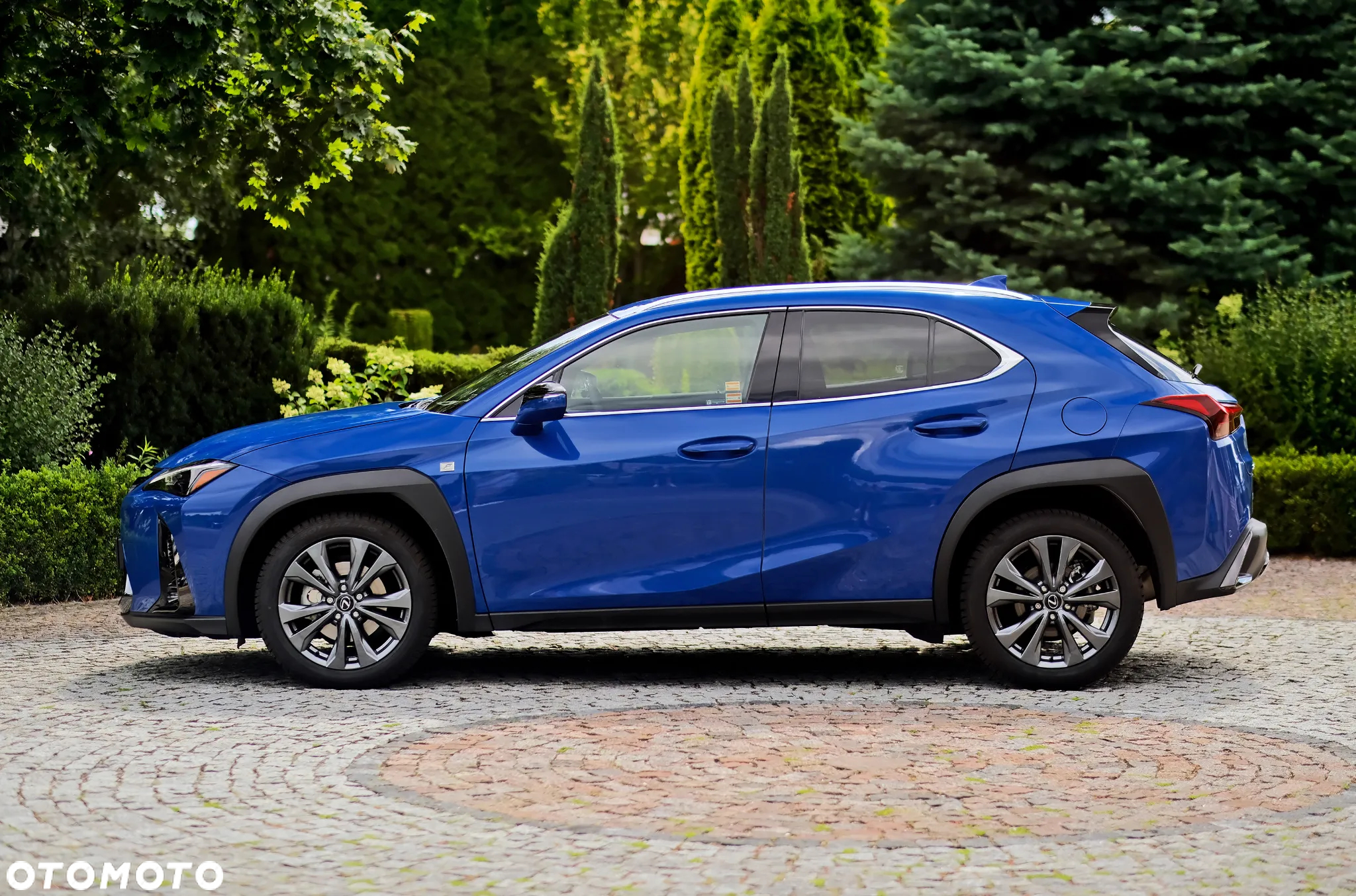 Lexus UX - 2