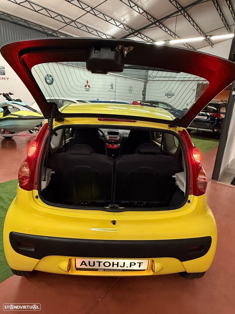 Peugeot 107 1.0 Urban - 8