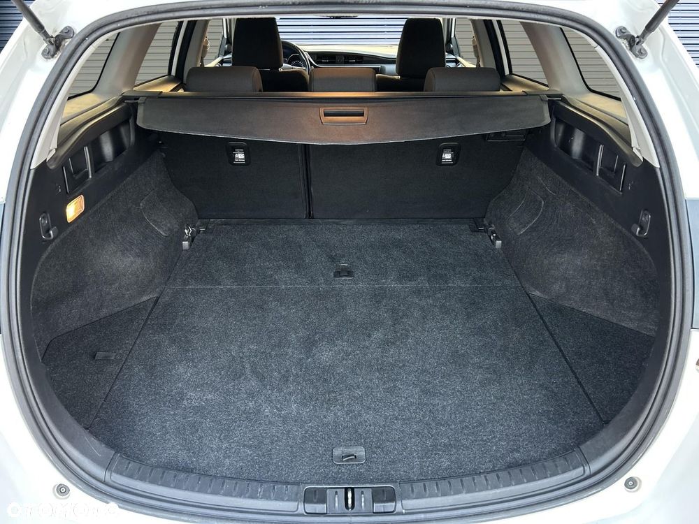 Toyota Auris Hybrid 135 Premium - 25