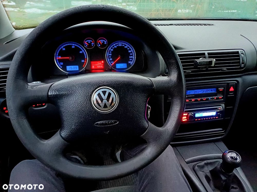 Volkswagen Passat 1.9 TDI - 6