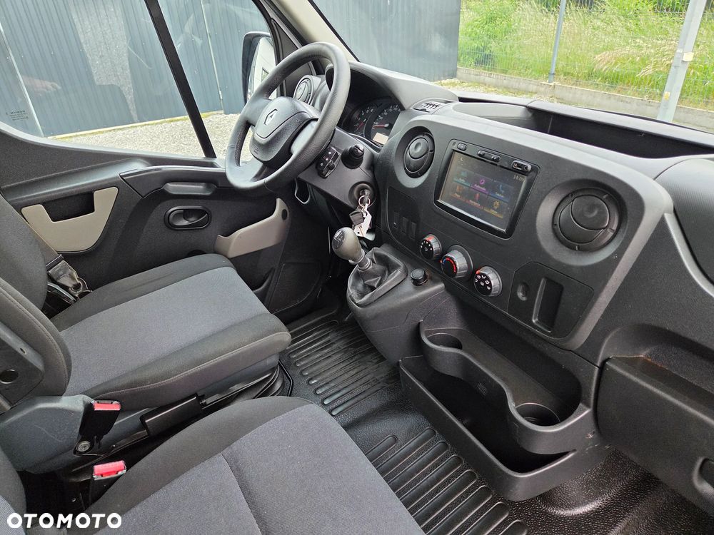 Renault Master - 25