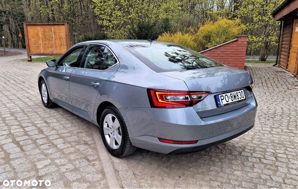 Skoda Superb 2.0 TDI Ambition - 7