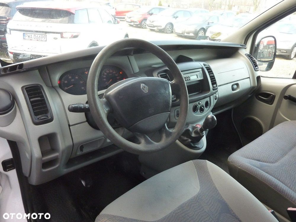 Renault Trafic - 10