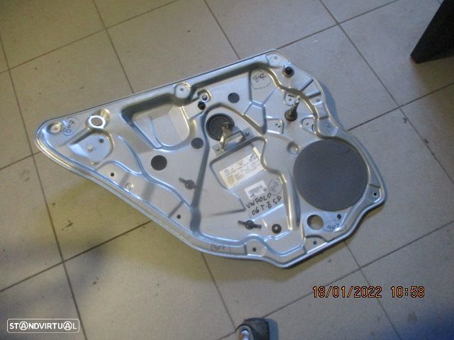 Elevador Manual 6Q4839401C VW POLO 2006 5P TE - 1