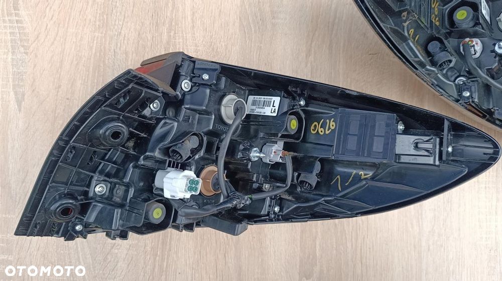 LAMPA TYLNA LEWA PRAWA TYŁ 2 SZT. LAMPY TOYOTA C-HR CHR 1.8 HYBRYDA - 6