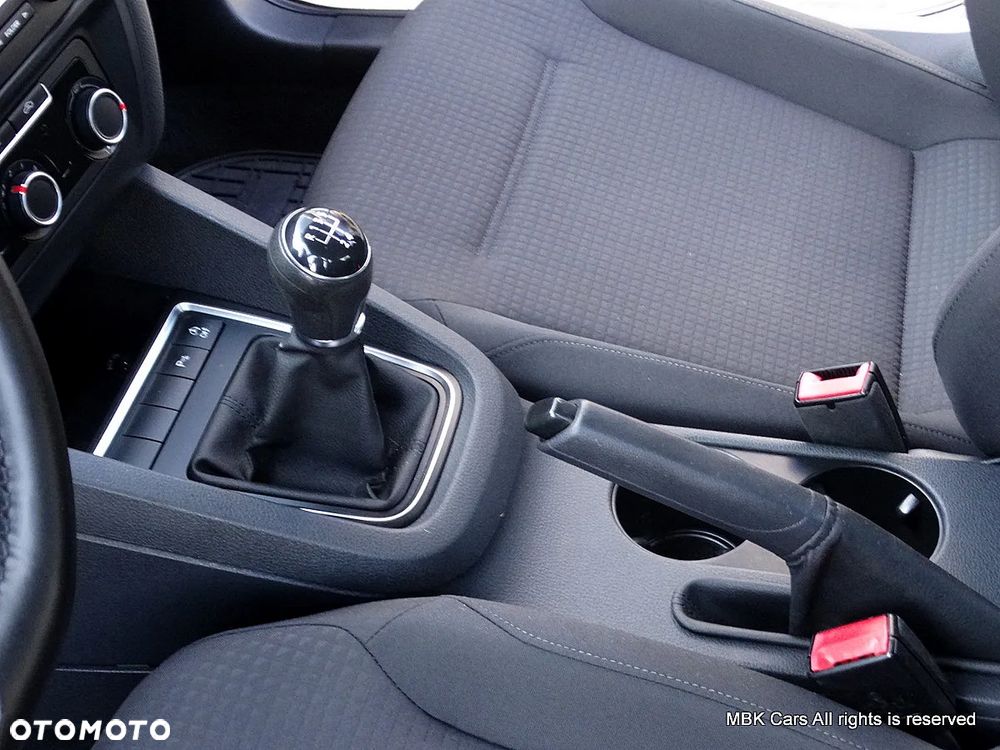 Volkswagen Jetta 2.0 TDI BlueMotion Technologie - 31