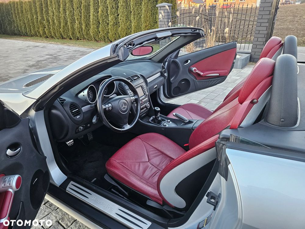 Mercedes-Benz SLK 300 Sport Edition - 5