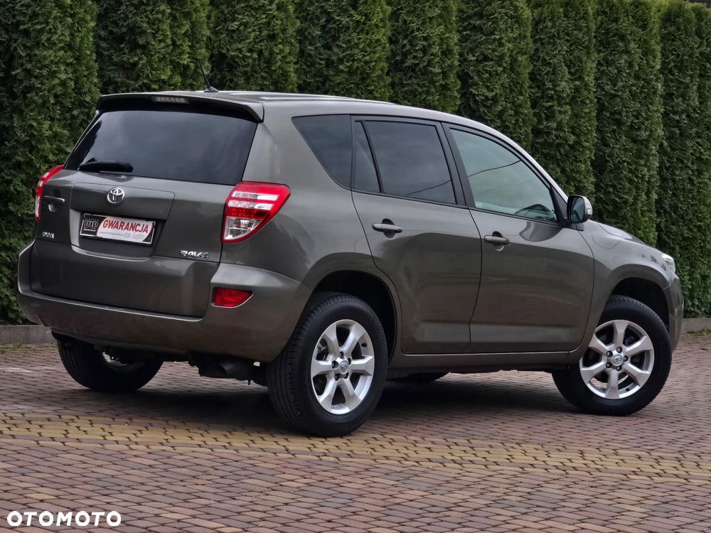 Toyota RAV4 2.0 VVT-i Premium - 8