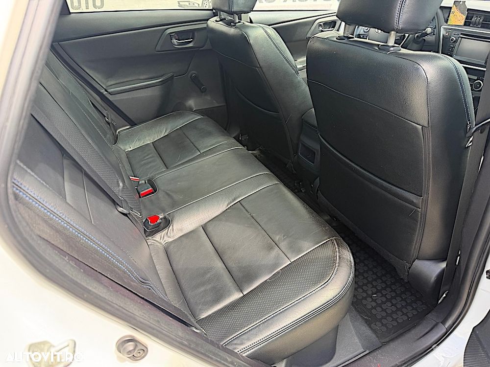 Toyota Auris 1.8 L VVT-i Luna - 7