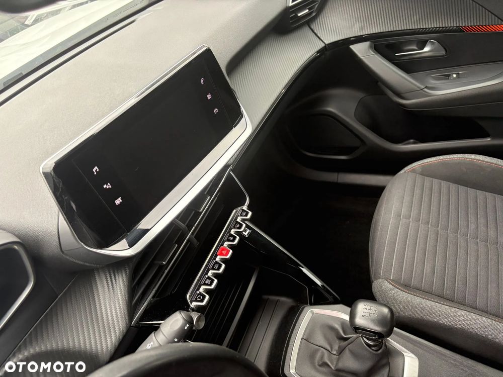 Peugeot 2008 BlueHDi 110 Active - 14