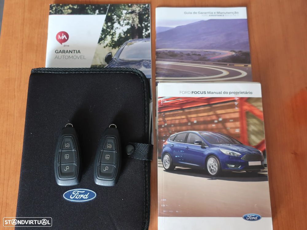 Ford Focus 1.0 SCTi Titanium - 23