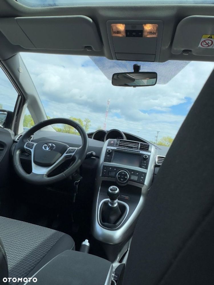 Toyota Corolla Verso - 30