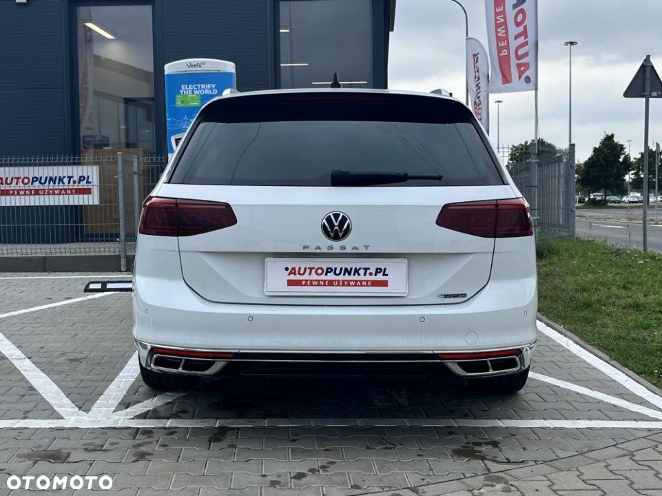 Volkswagen Passat - 5