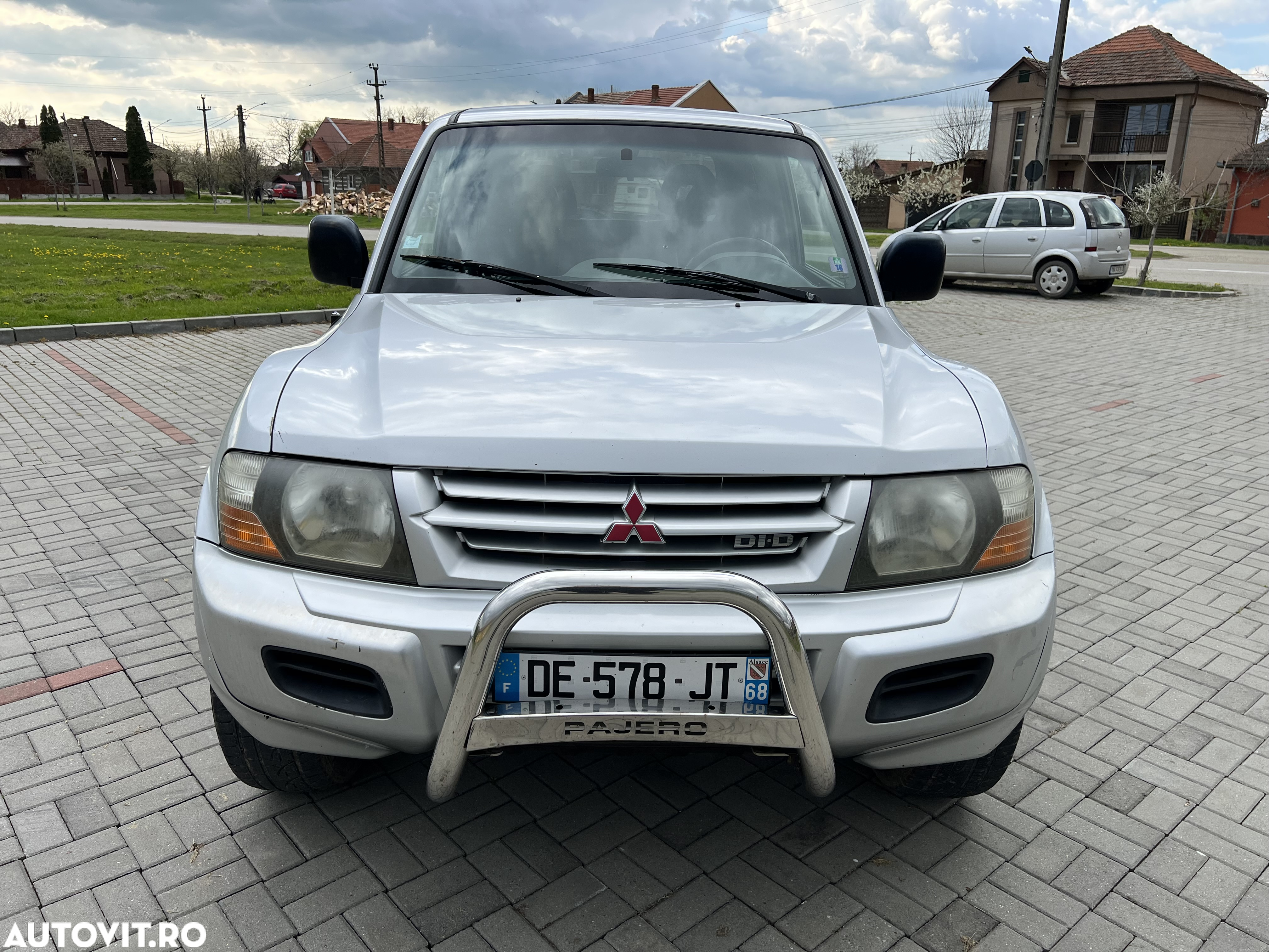 Mitsubishi Pajero - 18