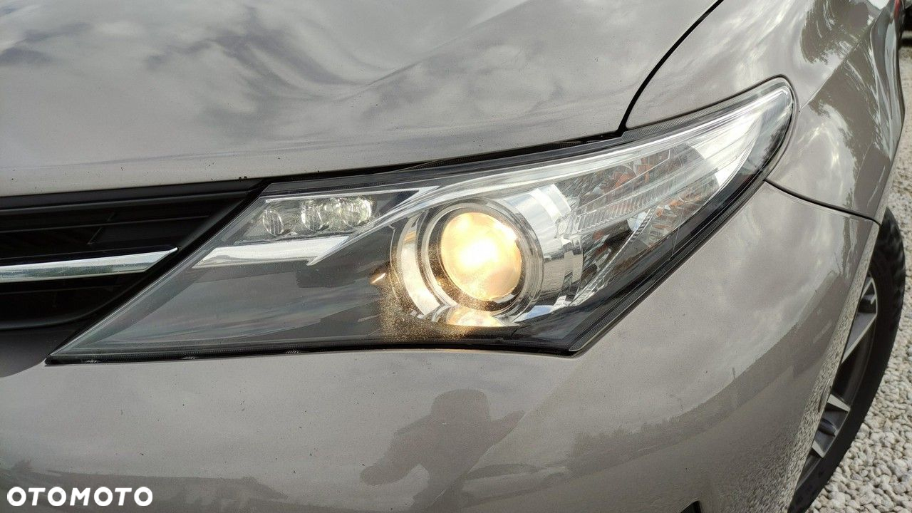 Toyota Auris - 22