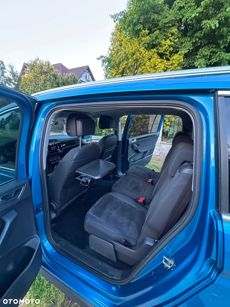 Volkswagen Touran - 5