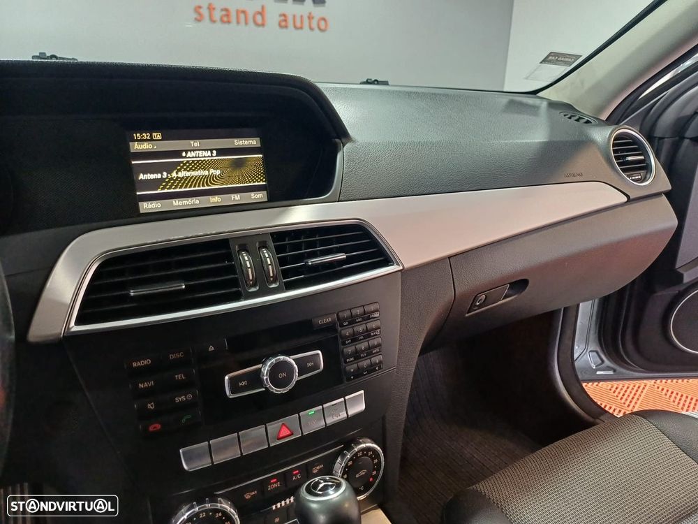 Mercedes-Benz C 200 - 17